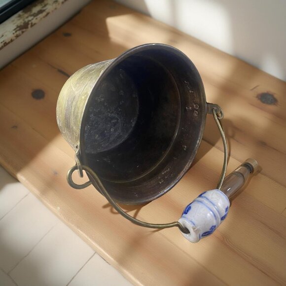 Brass Bucket with Delft-Style Handle – French Country Farmhouse Decor - Picture 2 of 7